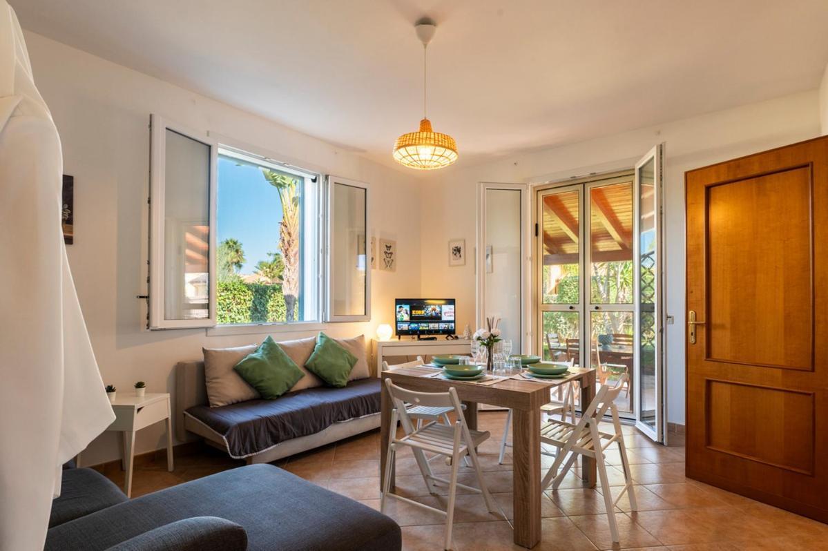 Villa Plumeria Campofelice Di Roccella Exteriör bild