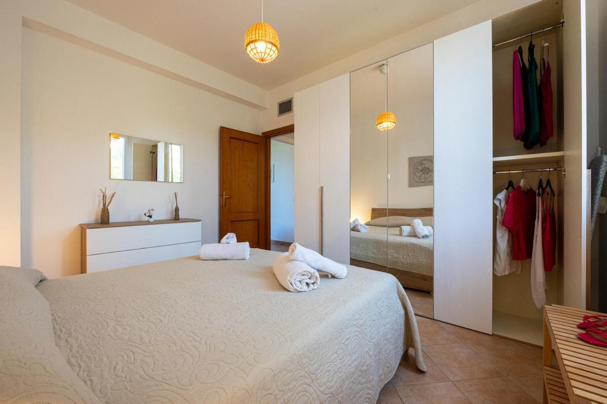 Villa Plumeria Campofelice Di Roccella Exteriör bild