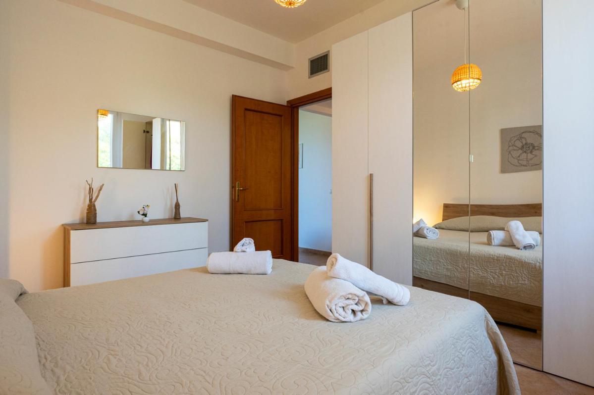Villa Plumeria Campofelice Di Roccella Exteriör bild
