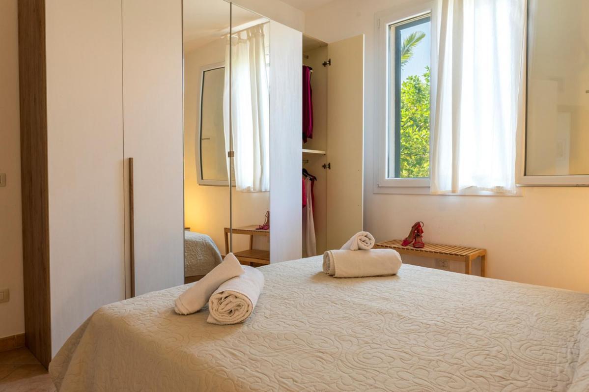 Villa Plumeria Campofelice Di Roccella Exteriör bild